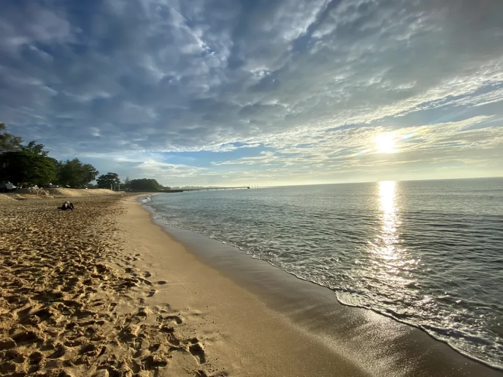 Aktiviti Pantai dan Rekreasi Air di Lotus Desaru Resort