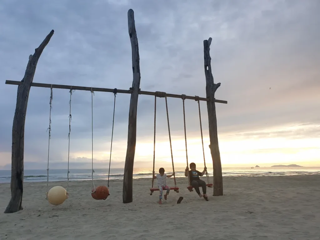Aktiviti Utama dan Rekreasi di Pantai Melawi