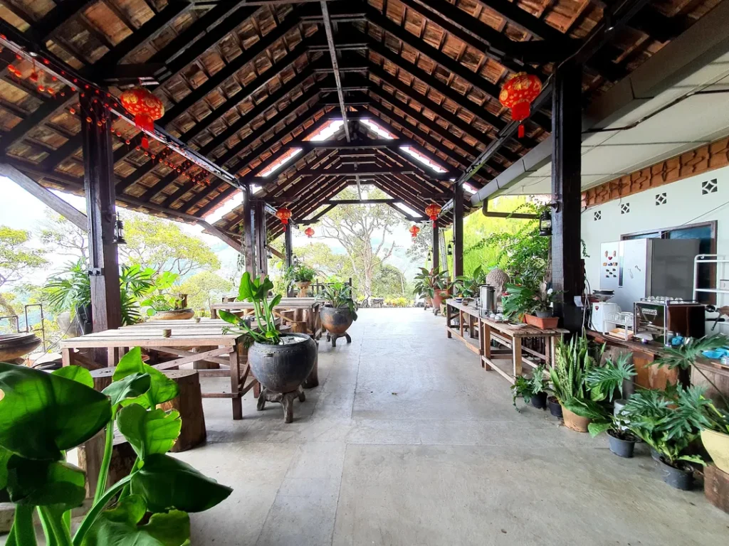 Kedai Cenderamata dan Produk Durian