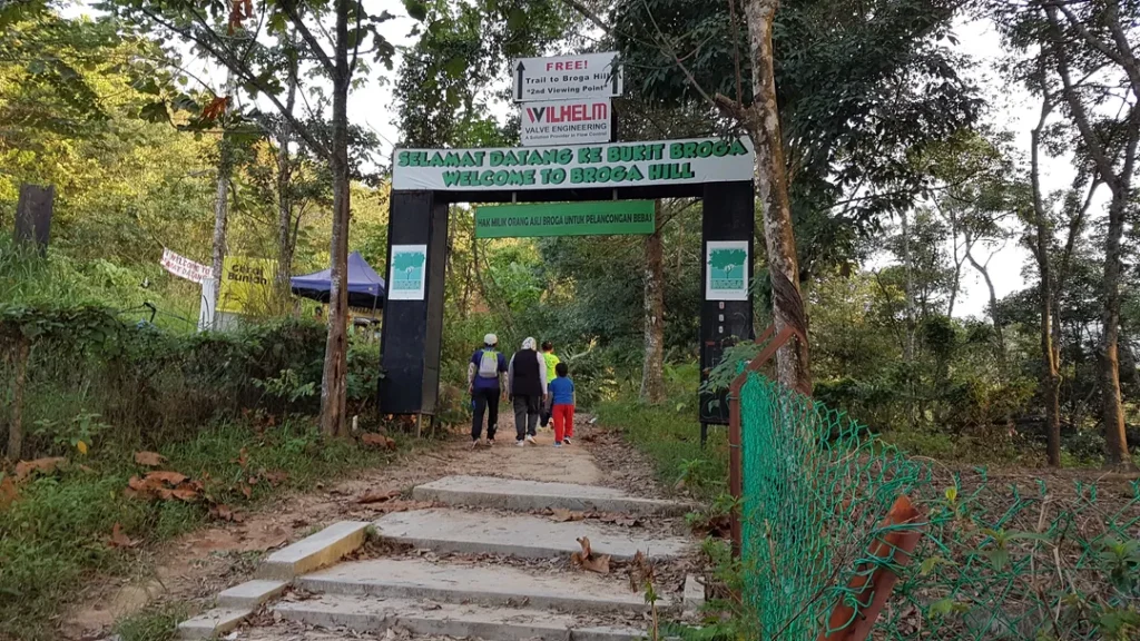 Lokasi dan Cara Ke Bukit Broga