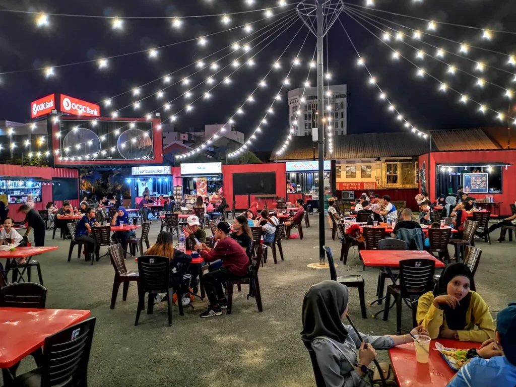 Panduan Makanan dan Minuman di Pasar Karat JB