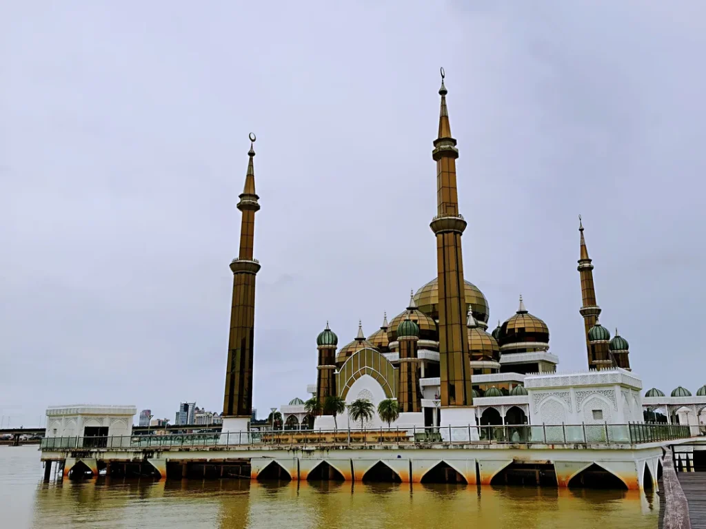 Sejarah dan Pentingnya Masjid Kristal