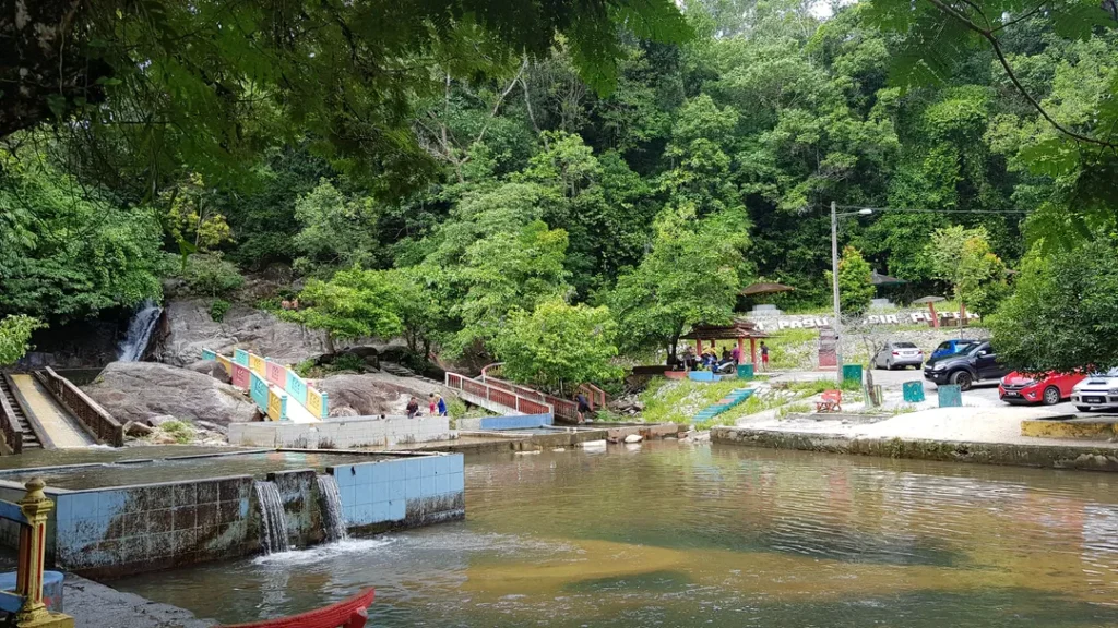 Tempat Menarik di Kelantan Jeram Pasu