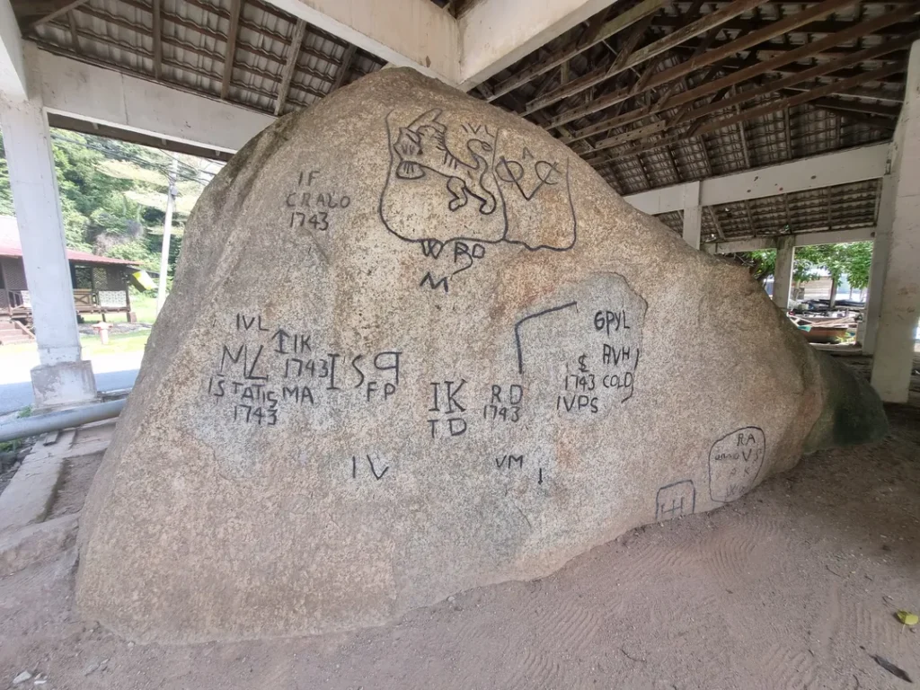 Tempat Menarik di Pangkor Batu Bersurat