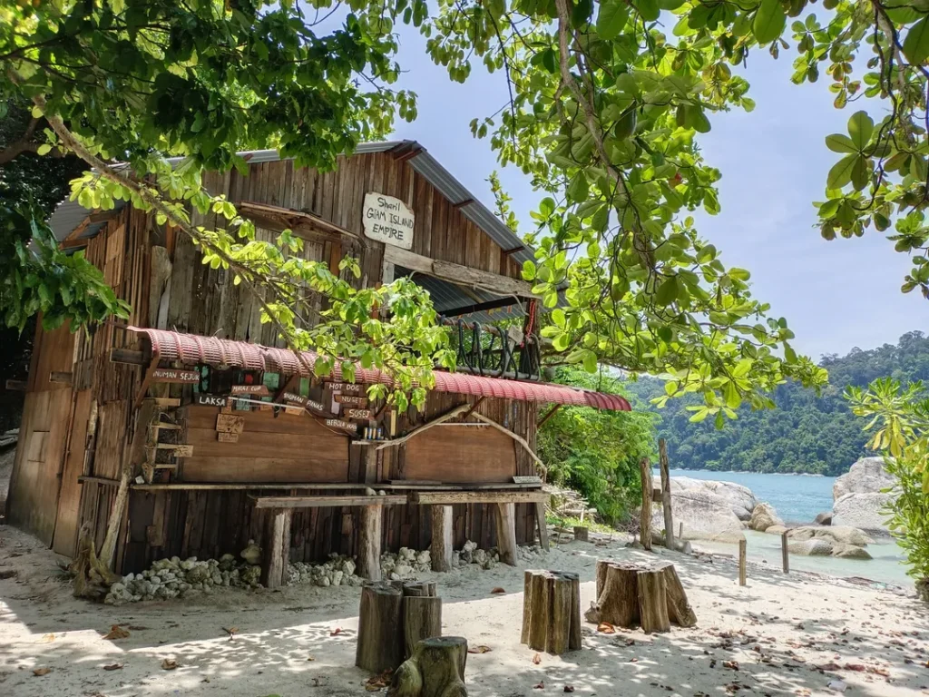 Tempat Menarik di Pangkor Pulau Giam