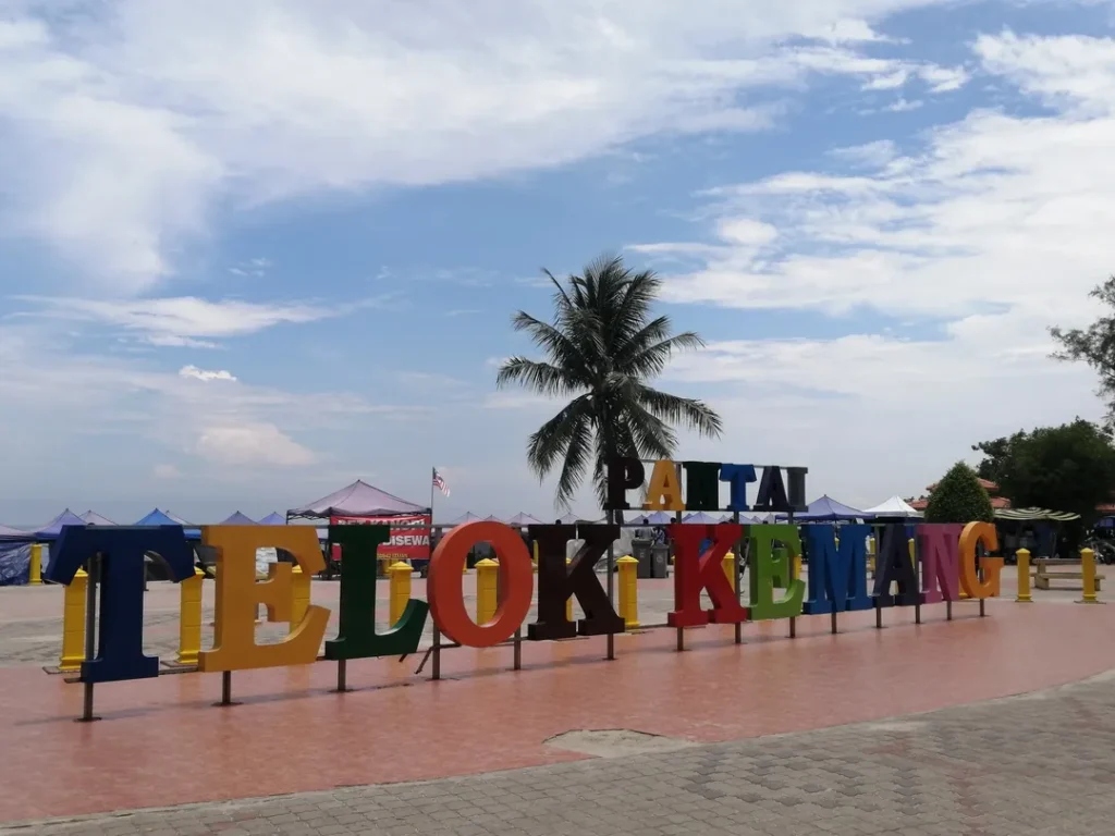 Tempat Menarik di Port Dickson Pantai Teluk Kemang
