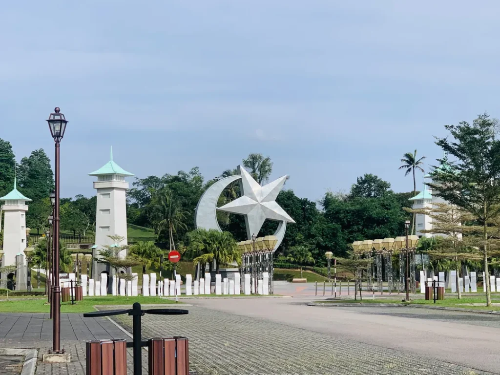 Pandangan dan Foto di Istrana Bukit