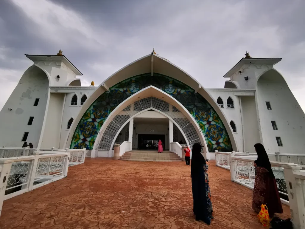 Peranan Masjid dalam Masyarakat Setempat