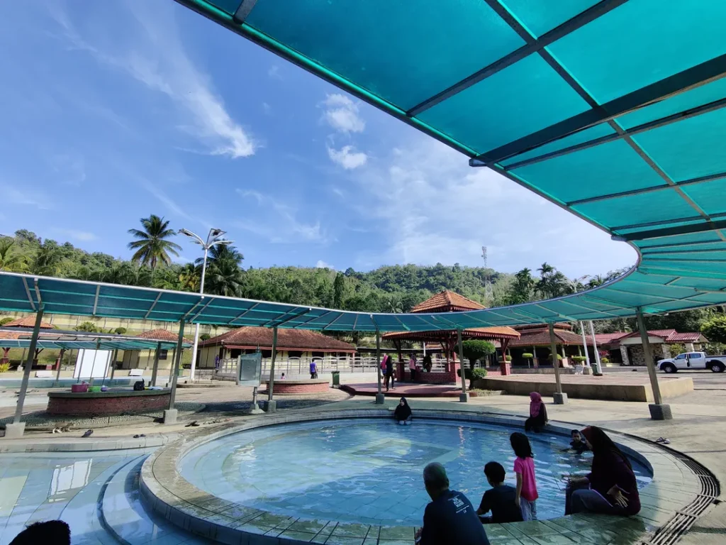 Tempat Menarik di Kedah Ulu Legong Hot Spring