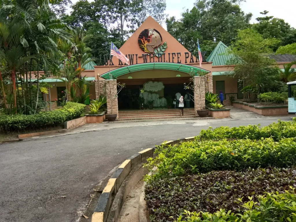 Tempat Menarik di Kota Kinabalu Zoo Lok Kawi