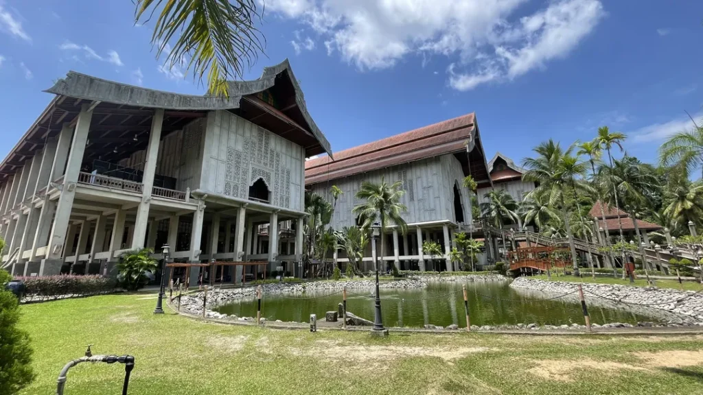 Tempat Menarik di Kuala Terengganu Muzium Negeri Terengganu