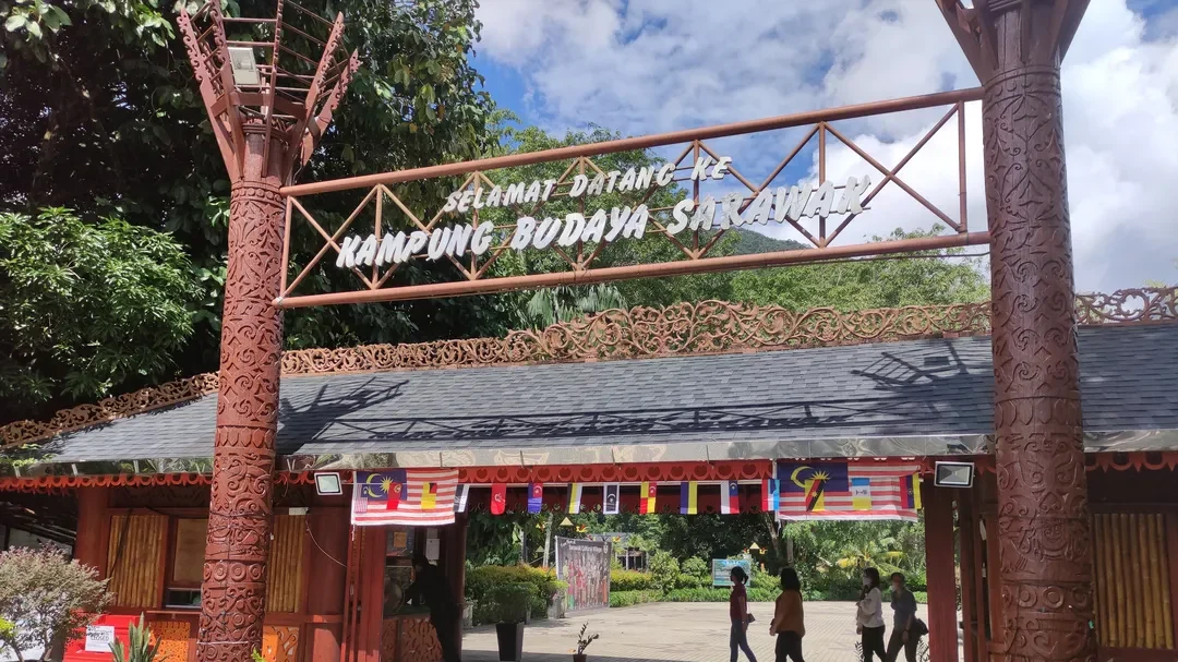 Tempat Menarik di Kuching Kampung Budaya Sarawak
