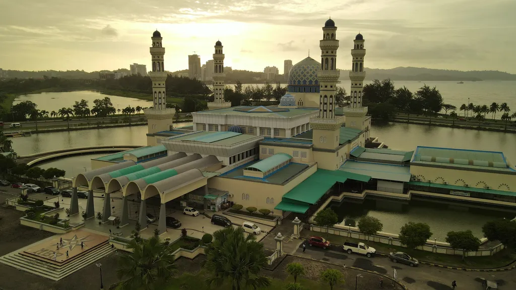 Arsitektur dan Reka Bentuk Masjid Bandaraya Kota Kinabalu