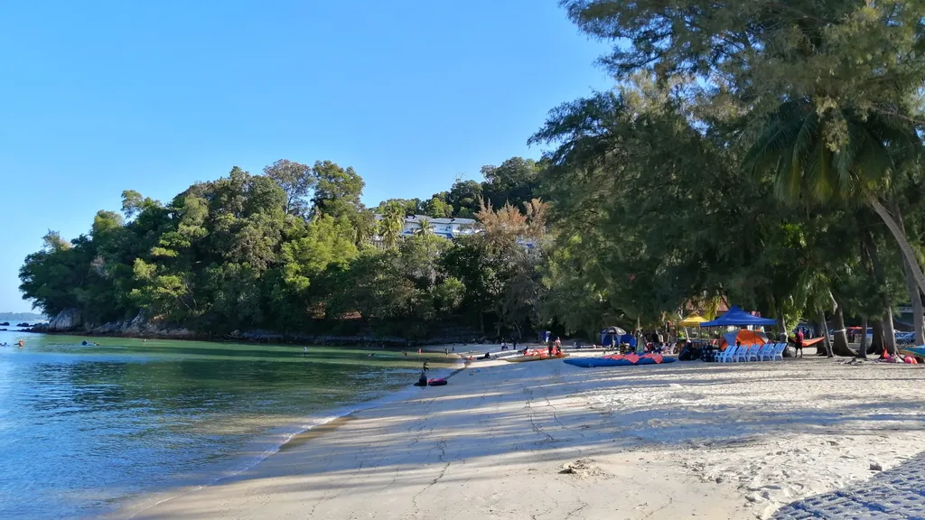 Lokasi Pantai Tanjung Biru dan Cara Ke Sana