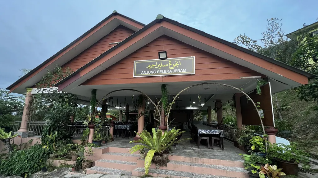 Pilihan Makanan dan Restoran di Resort Jeram Mengaji