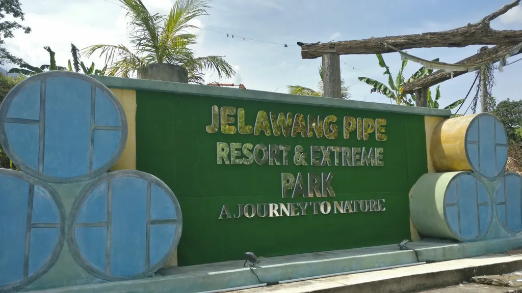 Tempat Menarik di Dabong Jelawang Pipe Resort Extreme Park