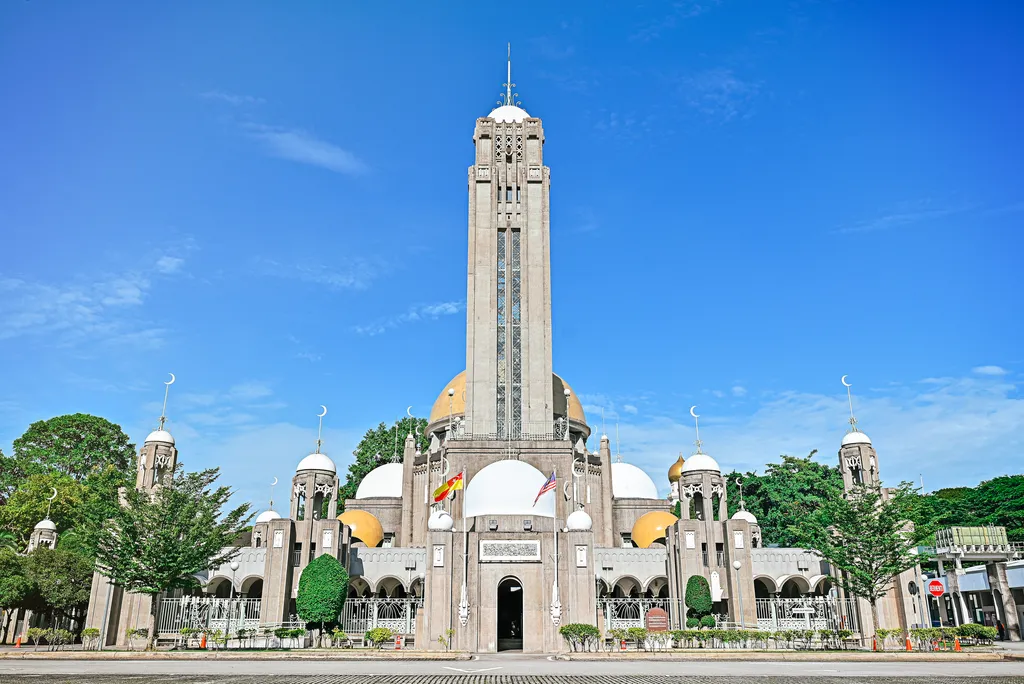 Tempat Menarik di Klang Masjid Diraja Sultan Sulaiman