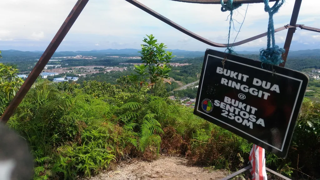 Tempat Menarik di Kuala Kangsar Bukit 2 Ringgit