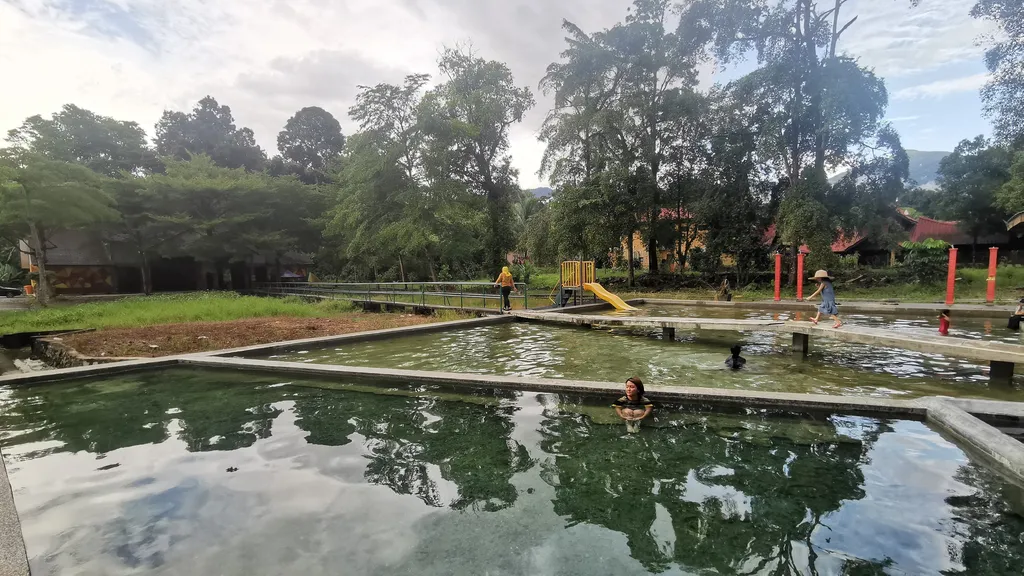 Tempat Menarik di Kuala Rawang Kolam Air Panas Hulu Tamu