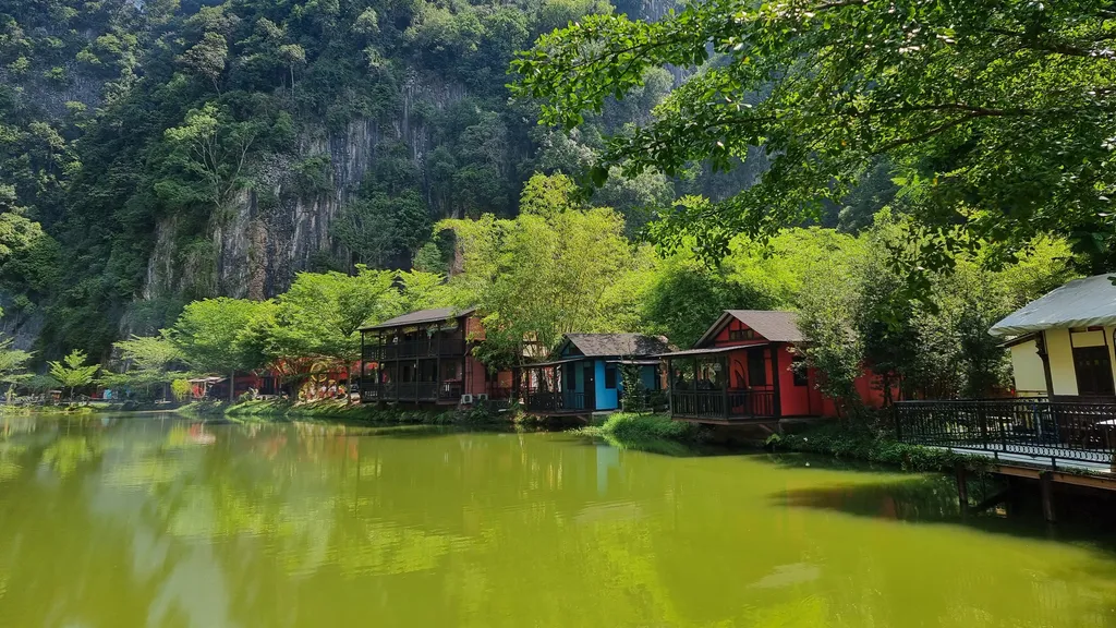 Tempat Menarik di Perak Qing Xin Ling Leisure Cultural Village