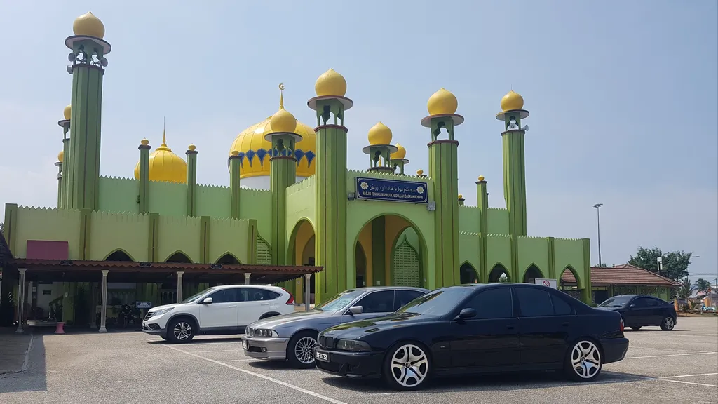 Tempat Menarik di Rompin Masjid Tengku Mahkota Abdullah