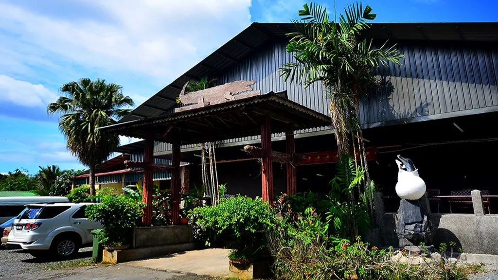 Tempat Menarik di Sarawak Jong Crocodile Farm