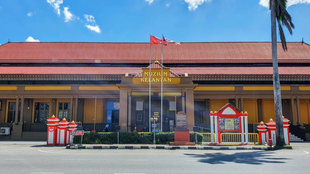 Tempat Menark di Kota Bharu Muzium Negeri Kelantan