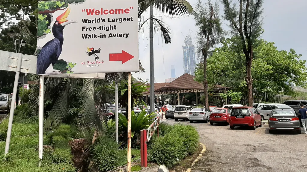 Fasilitas dan Kemudahan bagi Pengunjung KL Bird Park