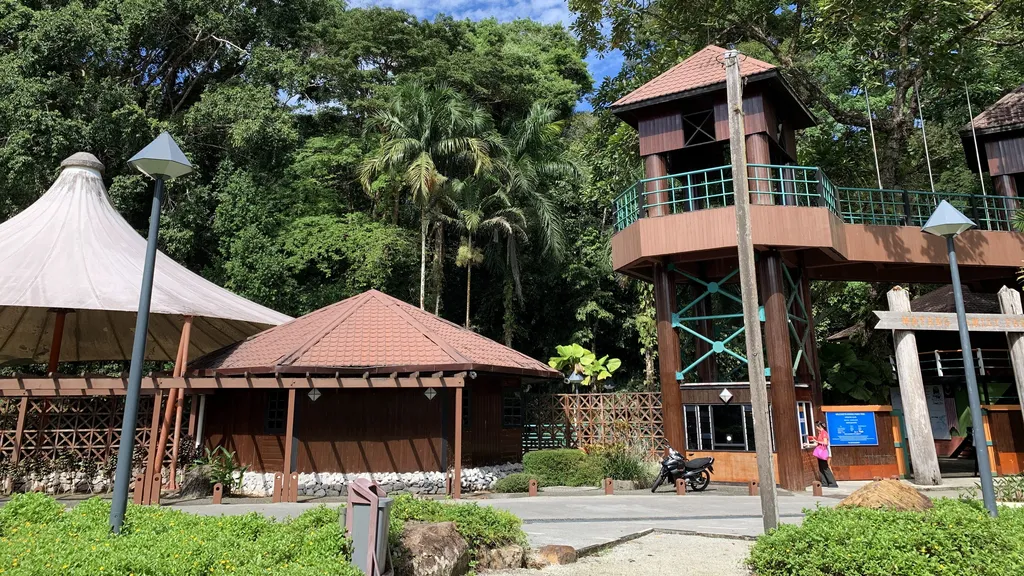 Fasilitas dan Kemudahan bagi Pengunjung di Matang Family Park
