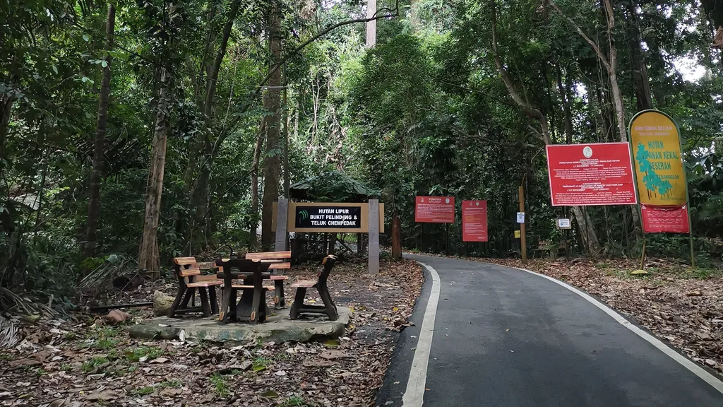 Kemudahan dan Fasilitas di Bukit Pelindung