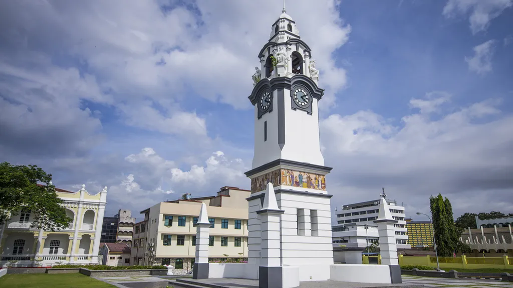 Lokasi Birch Memorial Clock Tower dan Cara Ke Sana