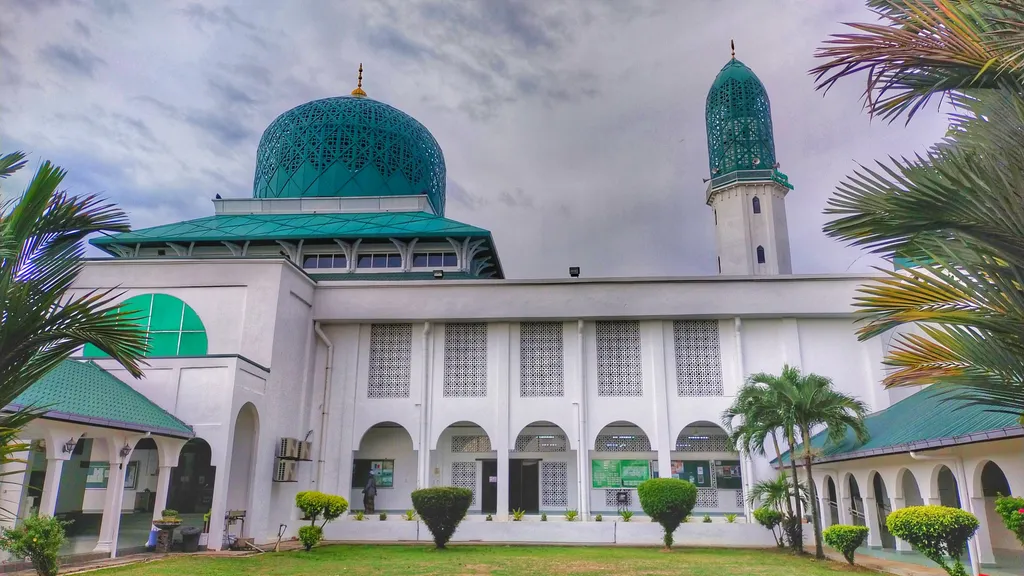 Lokasi Masjid Al Hasanah dan Cara Ke Sana