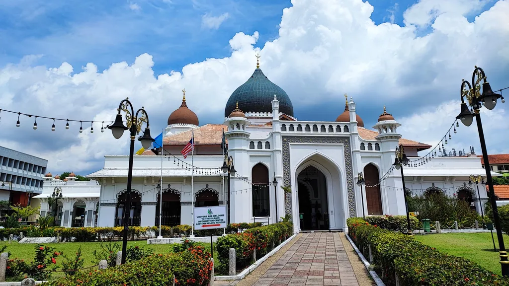 Lokasi Masjid Kapitan Keling dan Cara Ke Sana