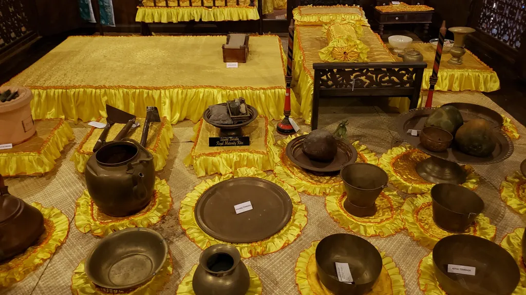 Pameran dan Koleksi Sejarah Istana Jahar