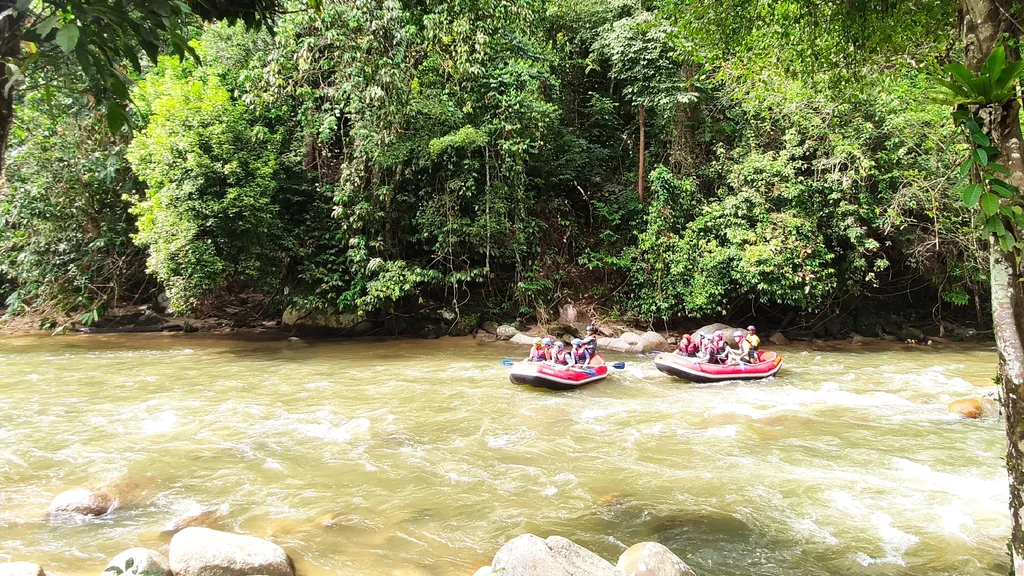 Pelbagai Aktiviti Petualangan dan Eksplorasi Ulu River Lodge