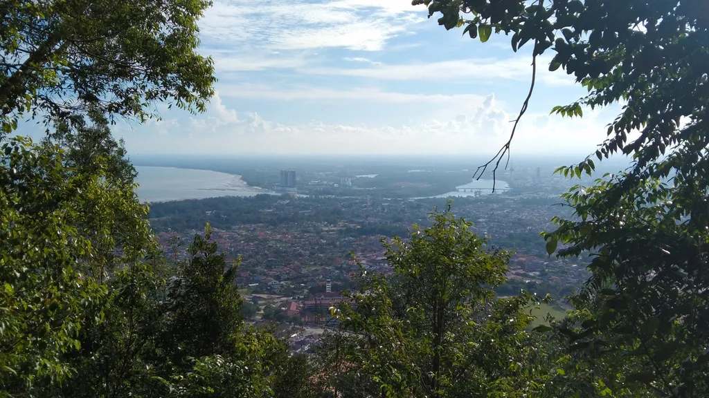 Pemandangan dan Spot Fotografi Terbaik di Bukit