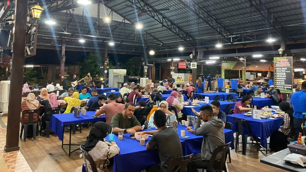 Pengalaman Kuliner yang Tak Terlupakan di Restoran Tok Keramat