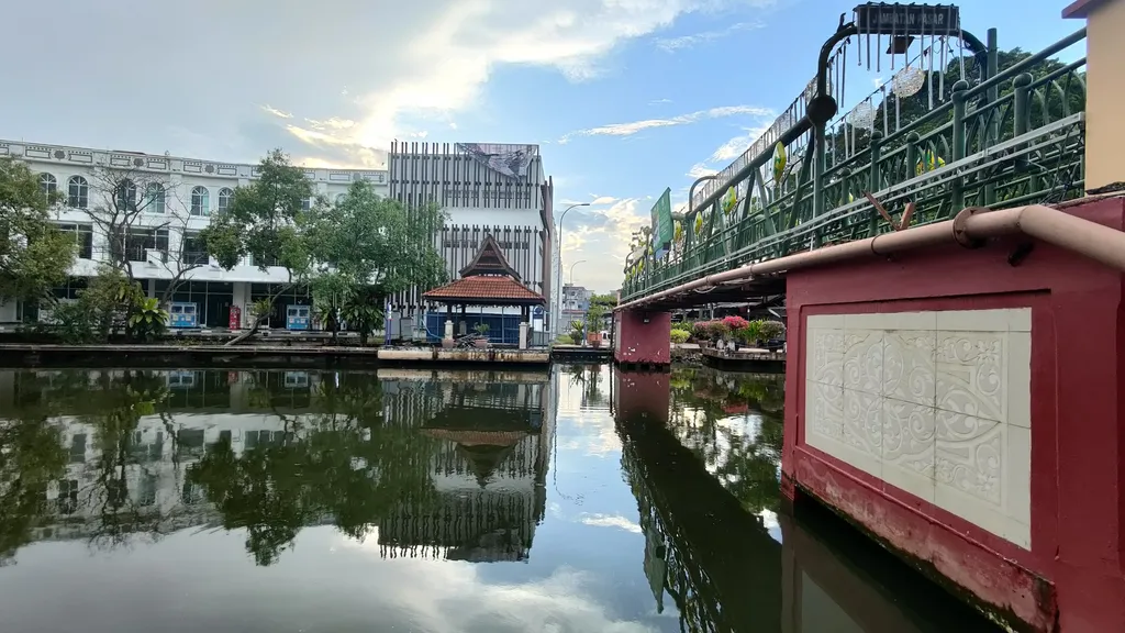 Tarikan Lain di Sekitar Masjid Kampung Hulu