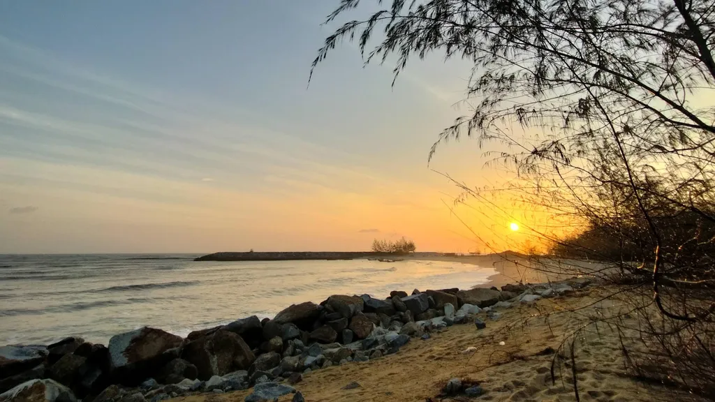 Tarikan Lain di Sekitar Pantai Tok Jembal