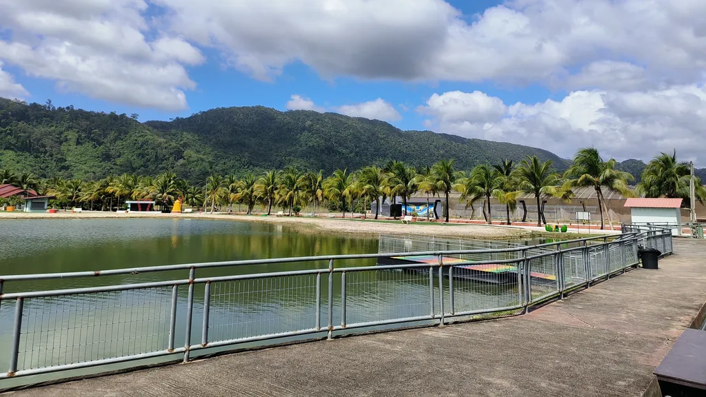 Tarikan Lain di Sekitar Taman Anggur Perlis