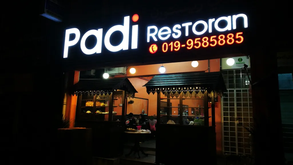 Padi Cafe and Restoran