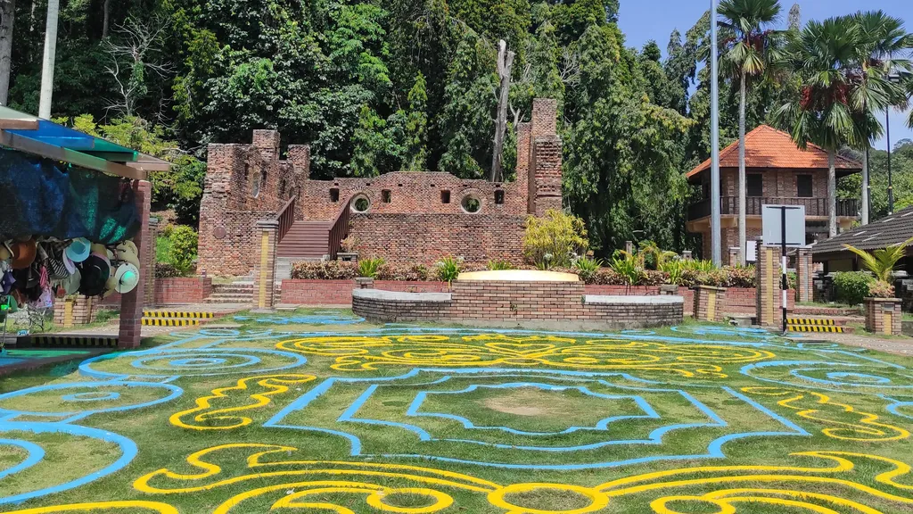 Tempat Menarik Pangkor Island Dutch Fort