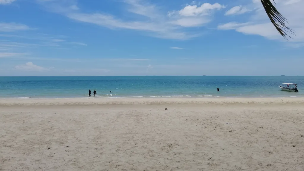 Tempat yang tenang di Port Dickson Pantai Teluk Kemang