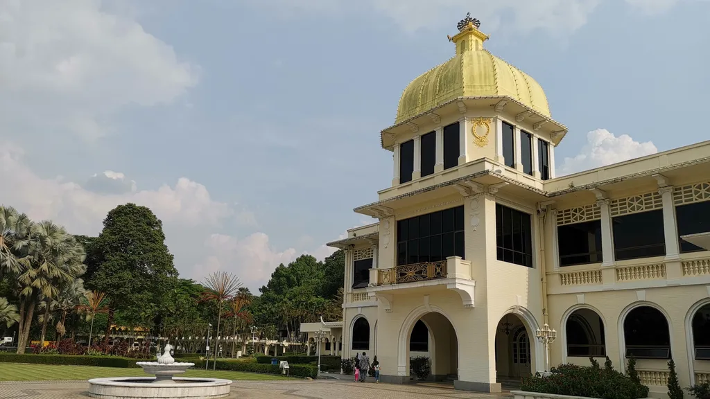 Wisata Bersejarah Muzium Diraja