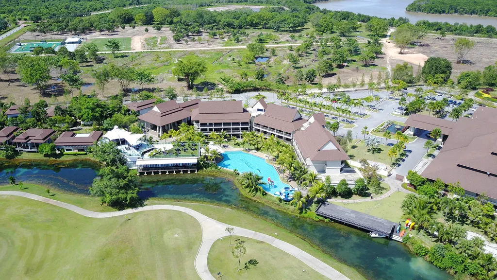 Keindahan Lokasi Amverton Cove Golf Island Resort