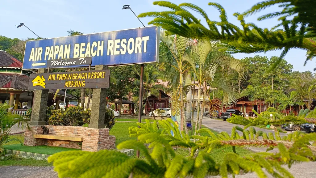 Resort Pantai Tidur dengan Bunyi Ombak