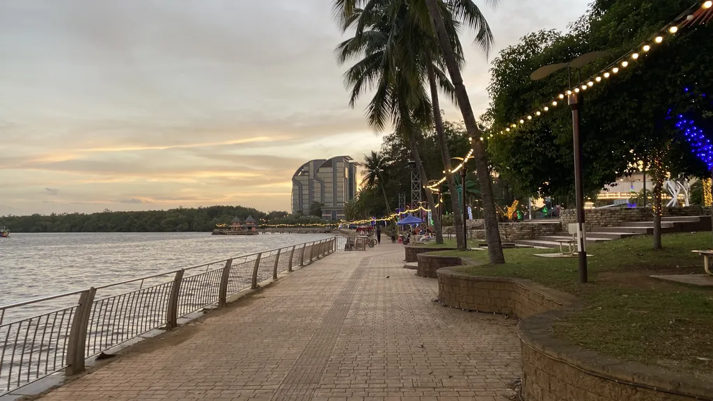 Taman Esplanade